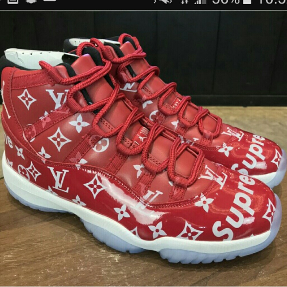 Supreme jordans 11